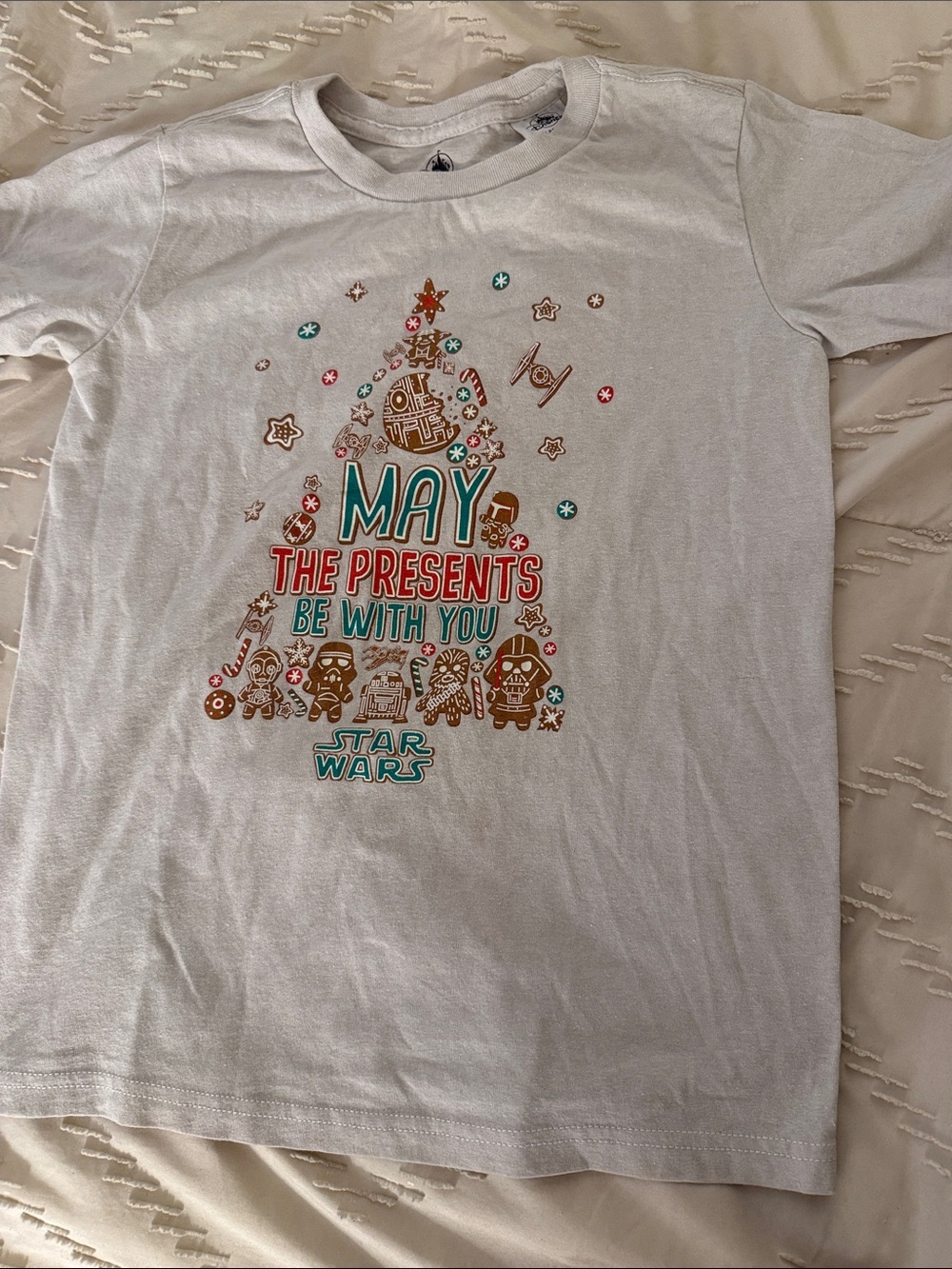 Star Wars Light Gray Kids' Holiday Tee with Festive Graphic